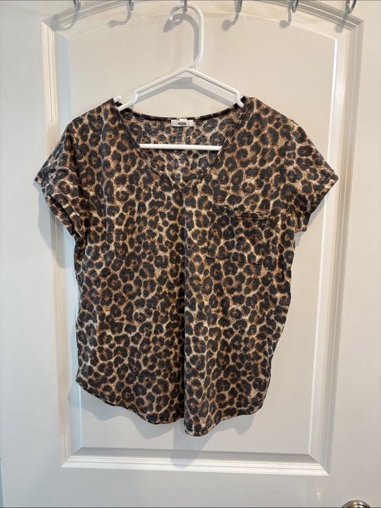 Ardene Tops - Ardene Leopard Print V-Neck Pocket Tee - Brown & Black